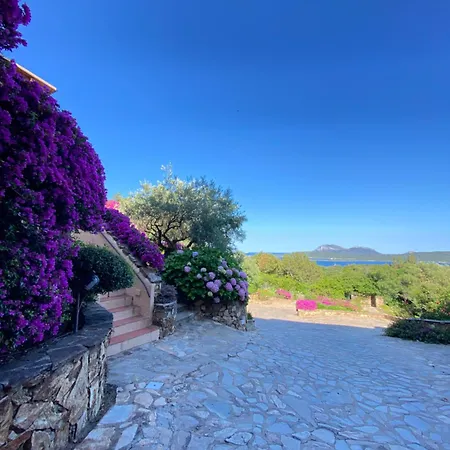 Oasi Acqua - Country Apartment Porto Rotondo